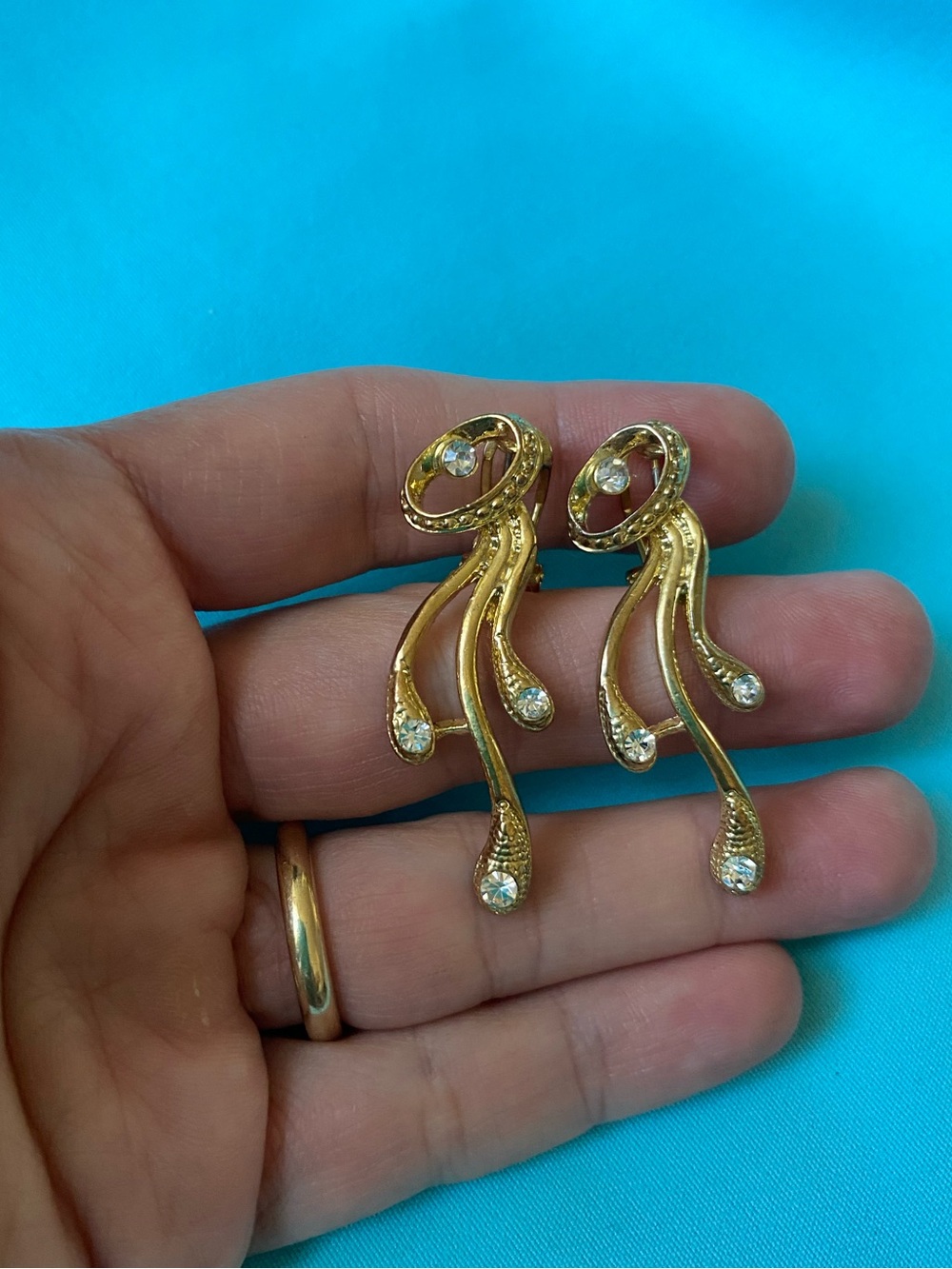 Vintage Gold Toned/Crystals Victorian Style Earrings